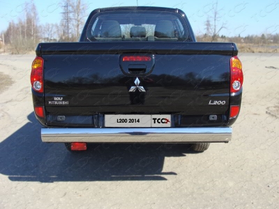Защита заднего бампера центральная 120х60 мм ТСС для Mitsubishi L200 2014-2015