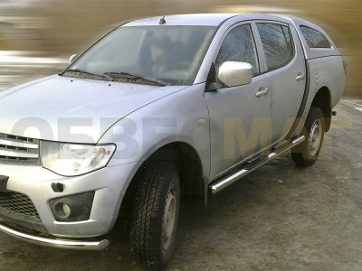 Пороги труба с накладками 76 мм Технотек для Mitsubishi L-200 2006-2014