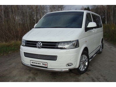 Пороги труба овальная с накладками 75х42 мм ТСС для Volkswagen Multivan/Caravelle 2009-2015